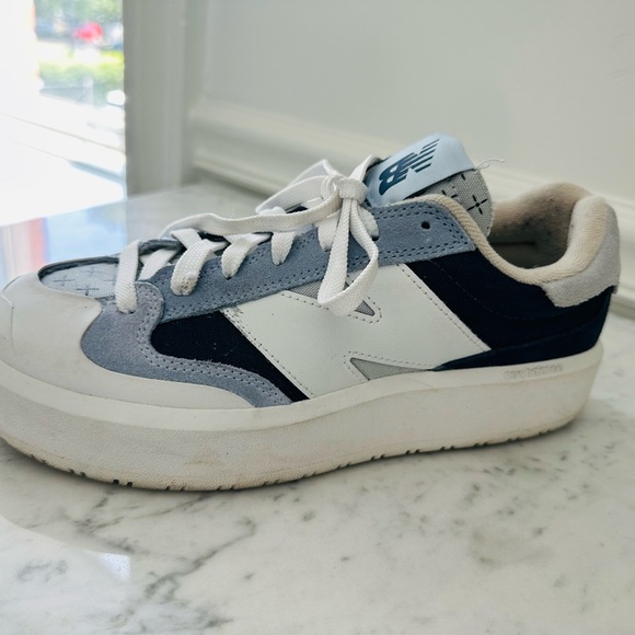 New Balance Men's Logo Suede CT302 in light and dark blue - SZ US 7.5 - Picture 2 of 5